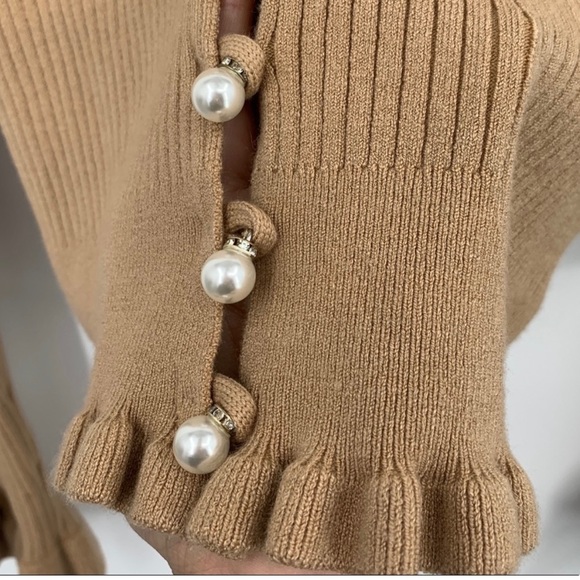 REVOLVE X LPA ELIANNA CARDIGAN SMALL PEARL RHINESTONE BUTTON CLOSURE RUFFLE HEM - Picture 4 of 6